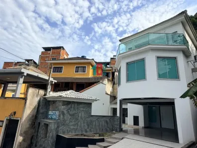 Casa de Condomínio com 3 Quartos para alugar, 240m² no Jacarepaguá, Rio de Janeiro