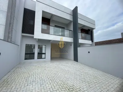 Sobrado com 3 Quartos à venda, 127m² no Meia Praia, Navegantes