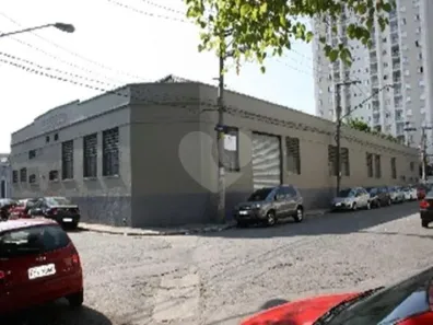 Galpão/Depósito/Armazém com 4 Quartos para venda ou aluguel, 1230m² no Água Branca, São Paulo