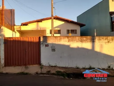Casa com 3 Quartos à venda, 95m² no Jardim São João Batista, São Carlos