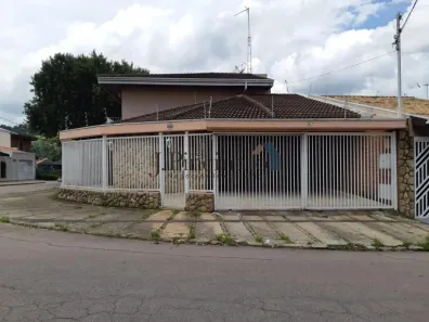 Sobrado com 3 Quartos à venda, 314m² no Vila Liberdade, Jundiaí