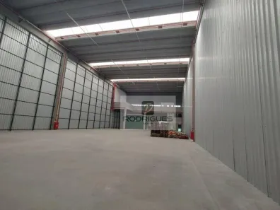 Galpão/Depósito/Armazém para alugar, 2757m² no Parque Jaçatuba, Santo André