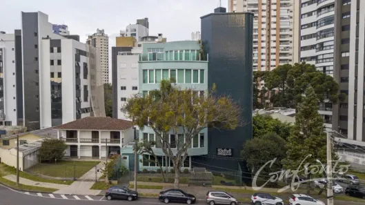 Sala Comercial para alugar, 244m² no Mossunguê, Curitiba