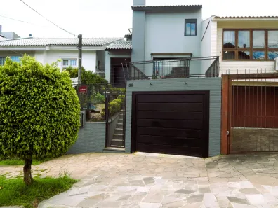 Casa com 3 Quartos à venda, 171m² no Chácara das Pedras, Porto Alegre
