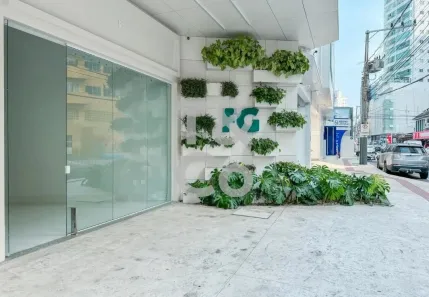 Sala Comercial para venda ou aluguel, 86m² no Pioneiros, Balneário Camboriú