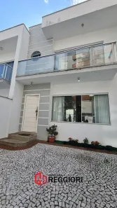Sobrado com 3 Quartos à venda, 136m² no Centro, Balneário Camboriú