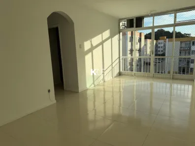 Apartamento com 2 Quartos à venda, 69m² no Abraão, Florianópolis