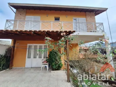 Sobrado com 4 Quartos à venda, 361m² no Jardim Helena, Taboão da Serra