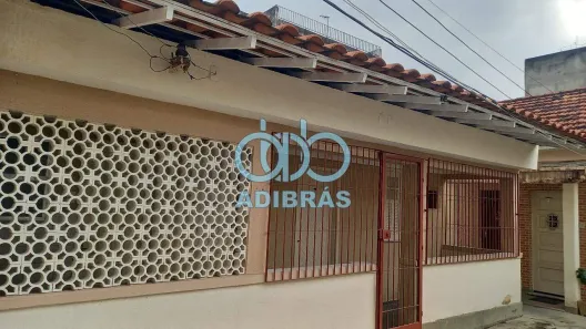 Casa com 2 Quartos para alugar, 47m² no Ramos, Rio de Janeiro