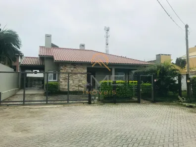 Casa com 3 Quartos à venda, 216m² no Laranjal, Pelotas