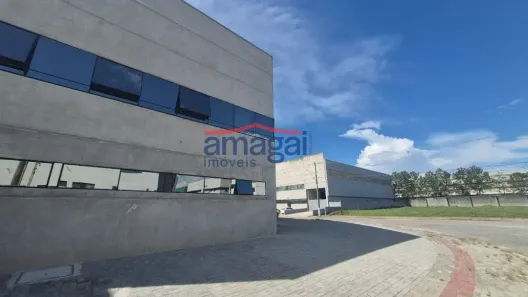 Galpão/Depósito/Armazém para alugar, 950m² no Rio Abaixo, Jacareí