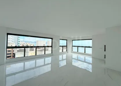 Apartamento com 4 Quartos à venda, 160m² no Meia Praia, Itapema