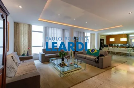 Apartamento com 3 Quartos à venda, 210m² no Santa Cecília, São Paulo