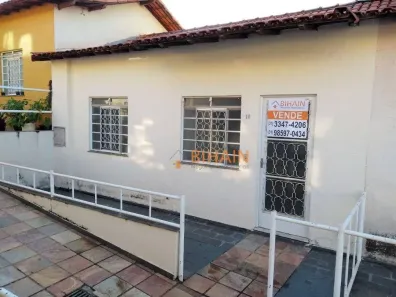Casa com 2 Quartos para alugar, 50m² no Palmeiras, Belo Horizonte