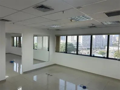 Sala Comercial para venda ou aluguel, 75m² no Várzea da Barra Funda, São Paulo