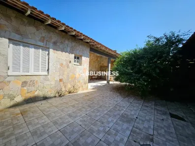 Sobrado com 4 Quartos para alugar, 263m² no Indaiá, Bertioga