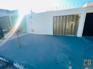 Casa com 2 Quartos para alugar, 360m² no Jardim Balneário Meia Ponte, Goiânia