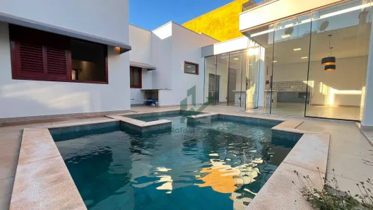 Casa com 3 Quartos para alugar, 290m² no Jardim Centenário, Mogi Guaçu