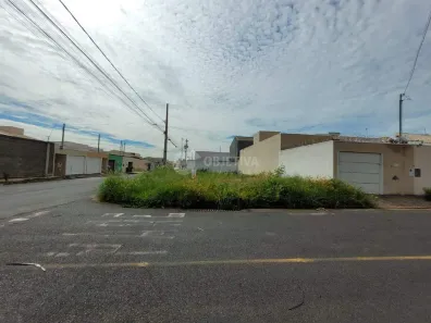 Lote/Terreno à venda, 252m² no Jardim Europa, Uberlândia