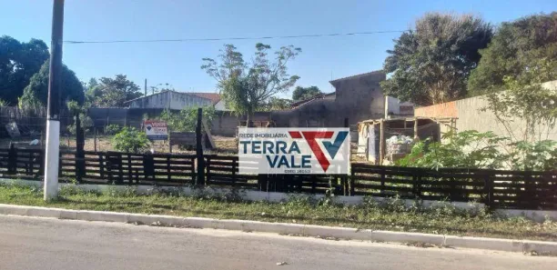Lote/Terreno à venda, 300m² no Centro, Canas