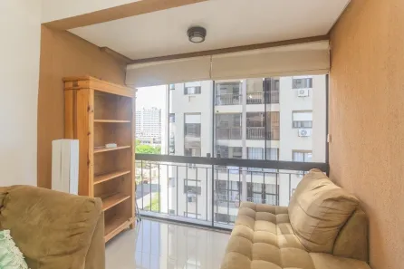 Apartamento com 2 Quartos à venda, 68m² no Jardim do Salso, Porto Alegre