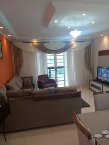 Casa com 3 Quartos à venda, 220m² no Centro Alto, Ribeirão Pires