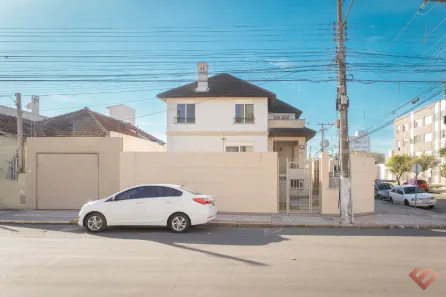 Casa com 3 Quartos à venda, 285m² no Centro, Pelotas