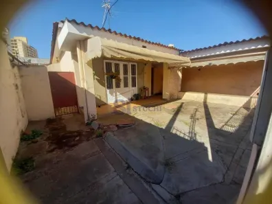 Casa com 3 Quartos à venda, 176m² no Centro, Araraquara