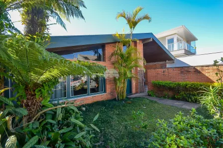 Casa com 6 Quartos à venda, 245m² no Jardim Social, Curitiba