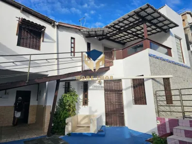 Casa de Condomínio com 10 Quartos à venda, 296m² no Piatã, Salvador