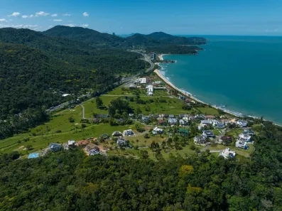 Lote/Terreno à venda, 894m² no Ilhota, Itapema