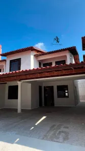 Sobrado com 5 Quartos à venda, 215m² no Sapiranga-Coité, Fortaleza