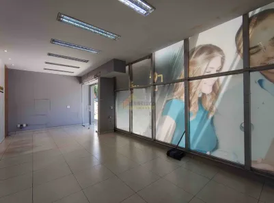 Ponto Comercial para alugar, 457m² no Centro, Divinópolis