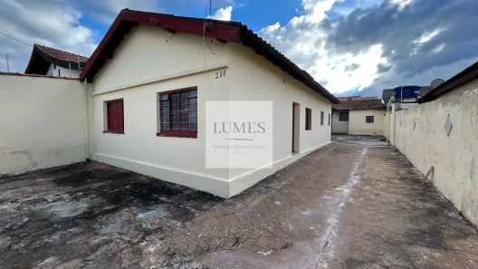 Casa com 3 Quartos para alugar, 106m² no Cidade Jardim, Americana