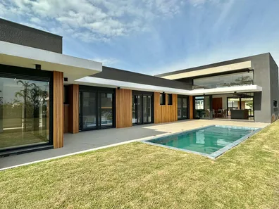 Casa de Condomínio com 4 Quartos à venda, 250m² no , Xangri-Lá