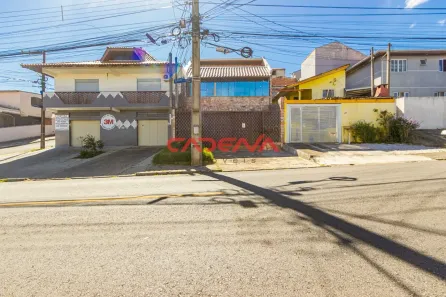Sobrado com 4 Quartos à venda, 201m² no Xaxim, Curitiba