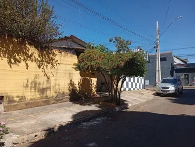 Casa com 4 Quartos à venda, 193m² no Setor Castelo Branco, Goiânia
