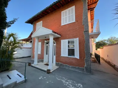 Casa com 4 Quartos à venda, 340m² no Centro, Petrópolis