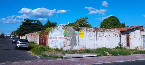 Lote/Terreno com 1 Quarto à venda, 10m² no Acarape, Teresina
