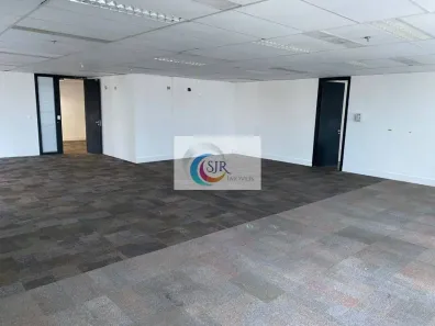 Sala Comercial para alugar, 212m² no Vila Olímpia, São Paulo