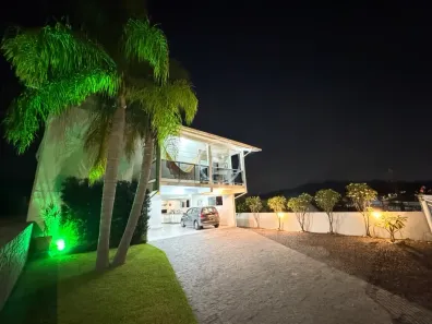 Casa com 3 Quartos à venda, 230m² no Aririú, Palhoça