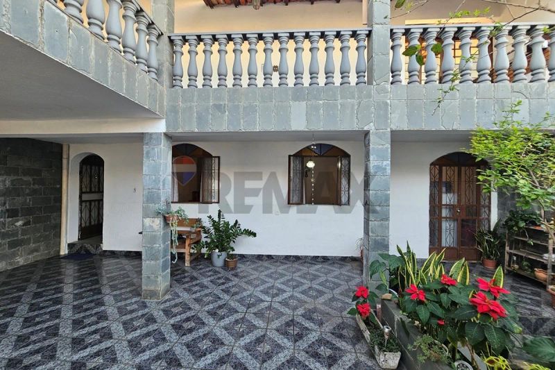 Casa com 4 quartos — Conjunto Celso Machado, Belo Horizonte