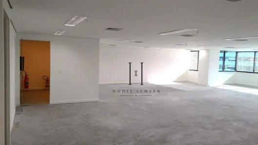 Sala Comercial para venda ou aluguel, 206m² no Cidade Monções, São Paulo