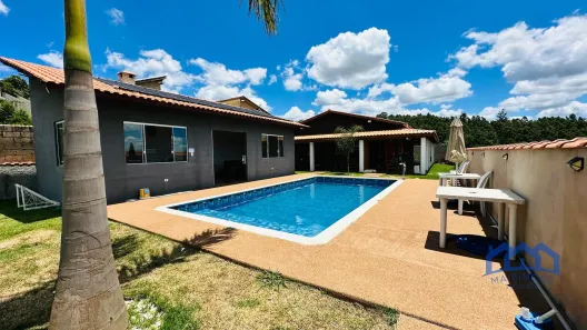 Fazenda/Sítio com 3 Quartos à venda, 1000m² no , Mairinque