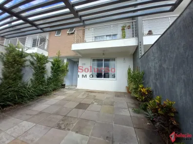Sobrado com 3 Quartos à venda, 117m² no Igara, Canoas