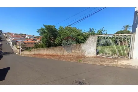 Lote/Terreno à venda, 1545m² no Vila Éden, Botucatu