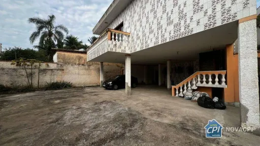 Casa com 4 Quartos para alugar, 350m² no Canto do Forte, Praia Grande