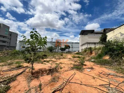 Lote/Terreno à venda, 381m² no Cabral, Contagem