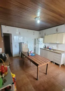 Casa com 8 Quartos à venda, 300m² no Teresópolis, Porto Alegre