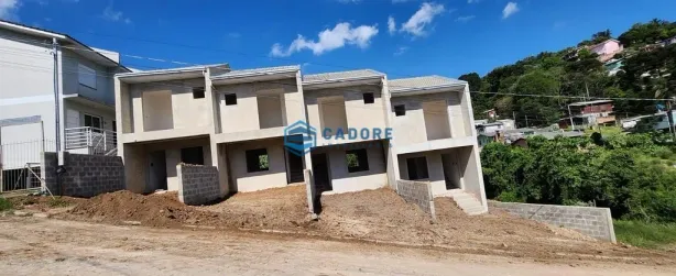 Sobrado com 2 Quartos à venda, 59m² no Nossa Senhora das Graças, Caxias do Sul